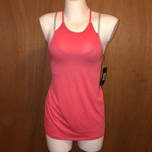 ❤️Brand New Nike Built in Bra workout Tank❤️